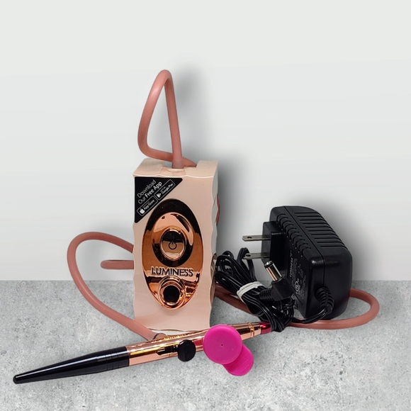 Luminous Air Icon Pro Multi-Speed Airbrush System & Airbrush Cosmetics - Picture 6 of 11